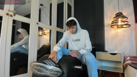 Alessandro Dybala online show from 20, 2, 2025