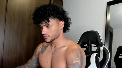 Snapshot of alessandro_vanni chatting on 6, 1, 2025 Alessandro Vanni online show from 6, 1, 2025