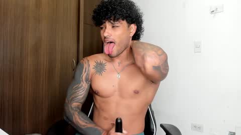 Snapshot of alessandro_vanni chatting on 22, 1, 2025 Alessandro Vanni online show from 22, 1, 2025