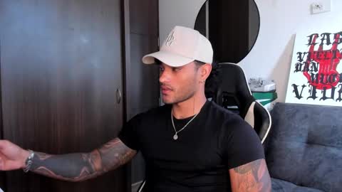 Snapshot of alessandro_vanni chatting on 26, 9, 2025 Alessandro Vanni online show from 26, 9, 2025