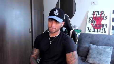 Snapshot of alessandro_vanni chatting on 6, 10, 2025 Alessandro Vanni online show from 6, 10, 2025