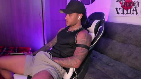 Alessandro Vanni online show from 11, 4, 2026