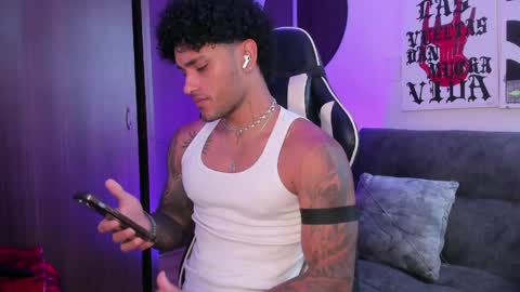 Snapshot of alessandro_vanni chatting on 21, 4, 2026 Alessandro Vanni online show from 21, 4, 2026