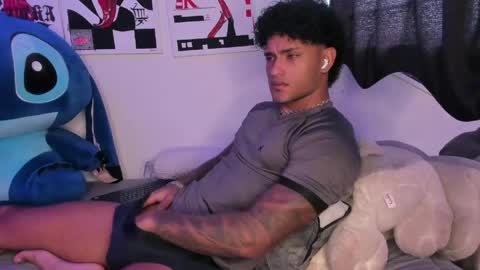Snapshot of alessandro_vanni chatting on 13, 5, 2026 Alessandro Vanni online show from 13, 5, 2026