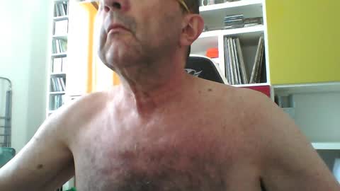 Snapshot of alessandroalexx chatting on 18, 6, 2026 Daddy Alexx online show from 18, 6, 2026