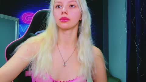 alessiacroft online show from 15, 2, 2026