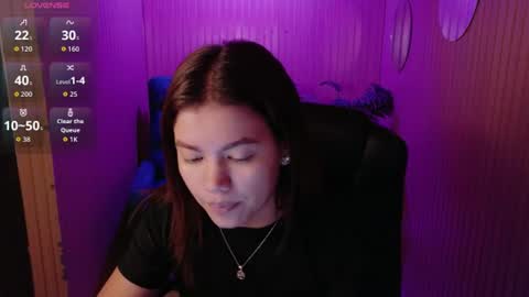 Snapshot of alessiamonroe_ chatting on 18, 6, 2026 alessiamonroe_ online show from 18, 6, 2026