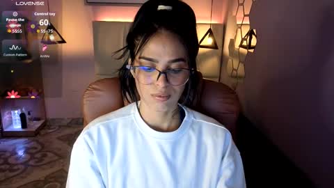 Snapshot of alessiaval chatting on 2, 10, 2025 Valery online show from 2, 10, 2025