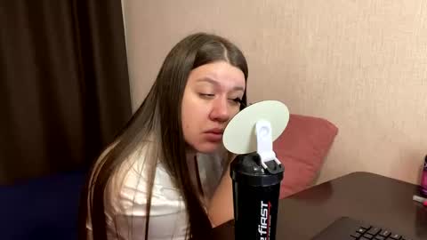 Aletta Oushen online show from 19, 12, 2024