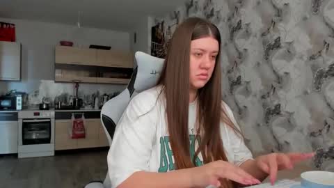 Aletta Oushen online show from 22, 11, 2025