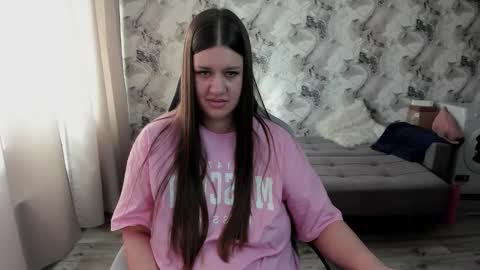 Aletta Oushen online show from 11, 3, 2026