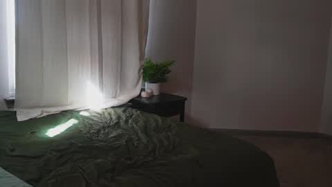 alex  online show from 27, 1, 2025