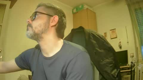 alex81pv1981 online show from 2, 1, 2025