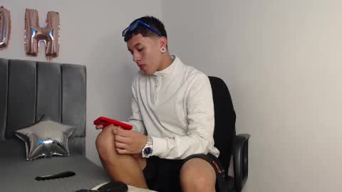 Snapshot of alex__lover chatting on 6, 12, 2024 Owen online show from 6, 12, 2024