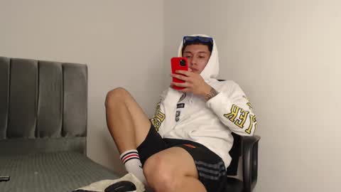 Snapshot of alex__lover chatting on 12, 12, 2024 Owen online show from 12, 12, 2024