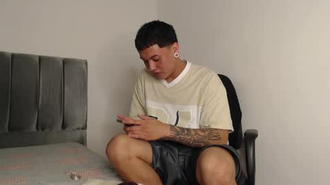 Snapshot of alex__lover chatting on 28, 1, 2025 Owen online show from 28, 1, 2025