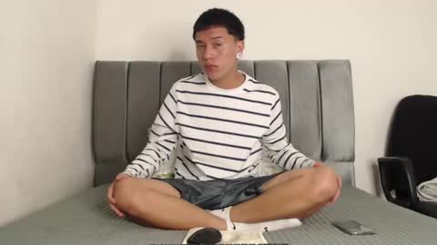 Snapshot of alex__lover chatting on 1, 2, 2025 Owen online show from 1, 2, 2025