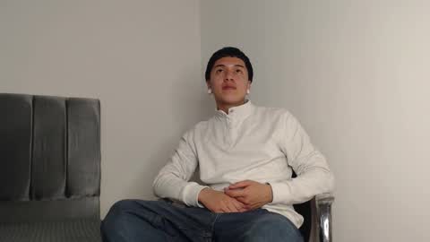 Snapshot of alex__lover chatting on 2, 10, 2025 Owen online show from 2, 10, 2025