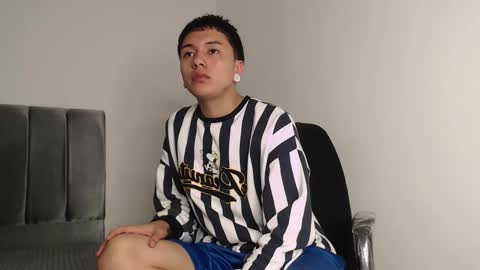 Snapshot of alex__lover chatting on 29, 11, 2025 Owen online show from 29, 11, 2025