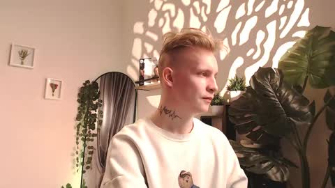 your Alex online show from 25, 4, 2026