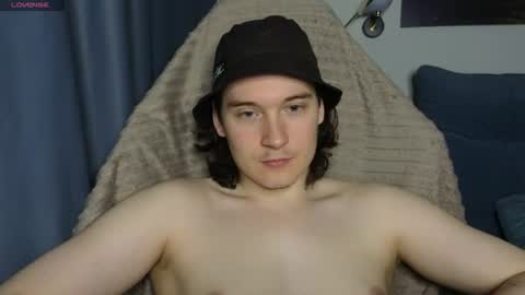 Snapshot of alex_candy_pump chatting on 11, 7, 2026 FAVORITE online show from 11, 7, 2026
