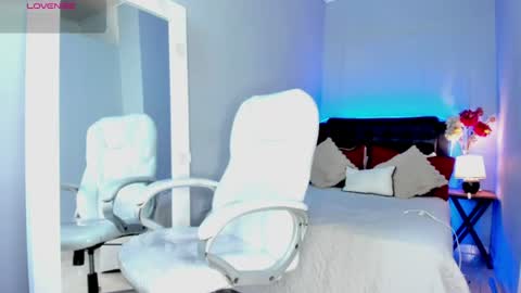 Snapshot of alex_cute77 chatting on 10, 6, 2026 alex online show from 10, 6, 2026