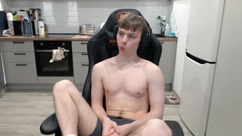 Snapshot of alex_gotcha chatting on 8, 2, 2025 Alex online show from 8, 2, 2025