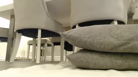 Nicha online show from 4, 12, 2025