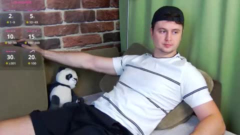 Snapshot of alex_onelove chatting on 20, 10, 2025 Alex online show from 20, 10, 2025