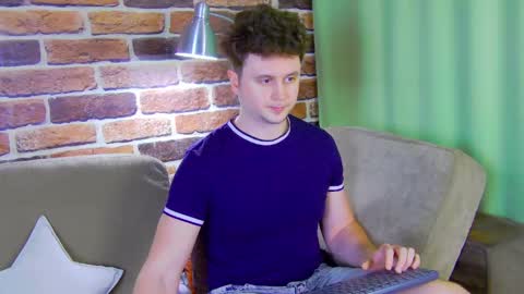 Snapshot of alex_onelove chatting on 25, 5, 2026 Alex online show from 25, 5, 2026