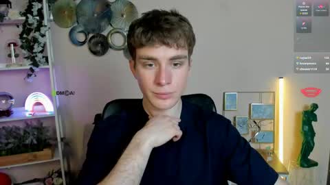 Snapshot of alex_reeding chatting on 11, 5, 2026 Alex online show from 11, 5, 2026