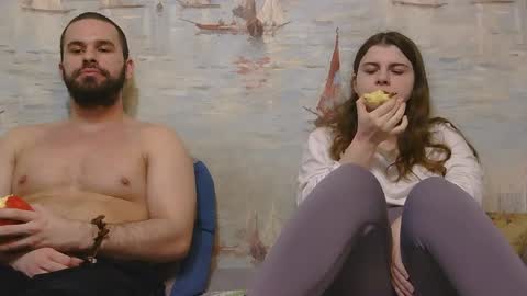 Alex and Sarah online show from 21, 4, 2026