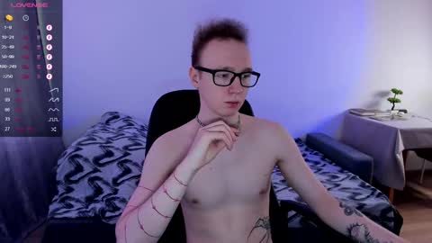 Snapshot of alex_silent chatting on 17, 2, 2025 alex_silent online show from 17, 2, 2025