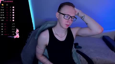 Snapshot of alex_silent chatting on 31, 10, 2025 alex_silent online show from 31, 10, 2025