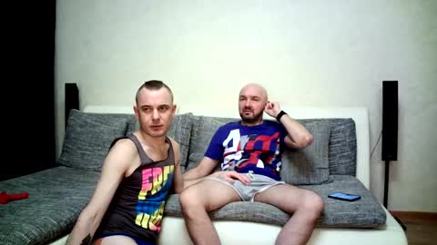 Alex and Tobey online show from 15, 12, 2025