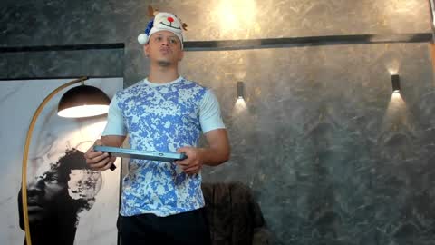 Alex Towers online show from 13, 12, 2024