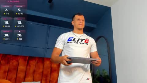 Snapshot of alex_tower chatting on 18, 12, 2024 Alex Towers online show from 18, 12, 2024