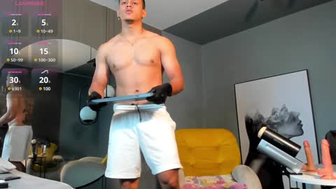 Snapshot of alex_tower chatting on 10, 1, 2025 Alex Towers online show from 10, 1, 2025