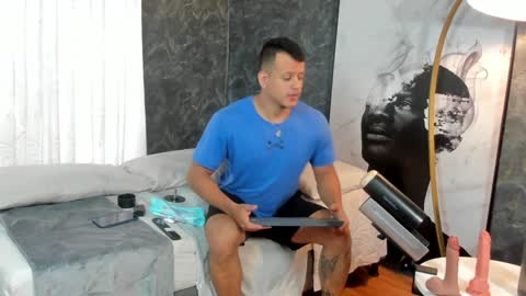 Snapshot of alex_tower chatting on 20, 1, 2025 Alex Towers online show from 20, 1, 2025