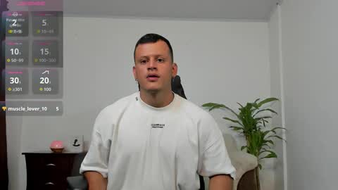 Snapshot of alex_tower chatting on 21, 10, 2025 Alex Towers online show from 21, 10, 2025