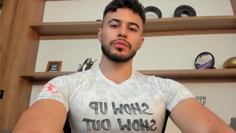 alex_wolf05 online show from 28, 3, 2026