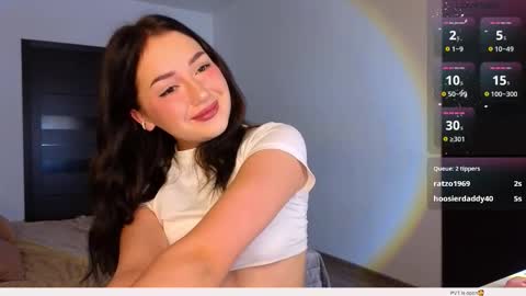 Snapshot of alexa_2007 chatting on 28, 10, 2025 Alexa dont forget to thumbs up me online show from 28, 10, 2025