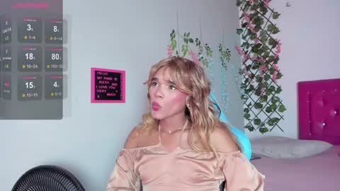 Snapshot of alexa_cutee chatting on 23, 12, 2024 Dani online show from 23, 12, 2024