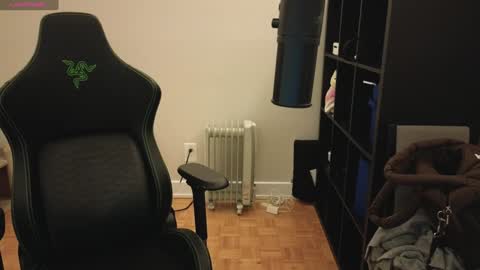 dont be afraid to click social media link its  working  just click on that  online show from 16, 1, 2025