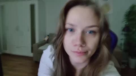 Snapshot of alexa_feels chatting on 28, 6, 2026 Little Duck homie online show from 28, 6, 2026