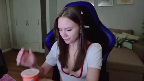 Snapshot of alexa_feels chatting on 3, 7, 2026 Little Duck homie online show from 3, 7, 2026