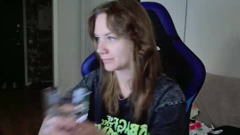 Snapshot of alexa_feels chatting on 25, 7, 2026 Little Duck homie online show from 25, 7, 2026