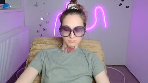 Snapshot of alexa_kittie chatting on 7, 7, 2026 Alexa online show from 7, 7, 2026