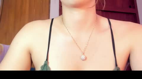 Snapshot of alexa_latina chatting on 7, 5, 2026 alexa latina online show from 7, 5, 2026