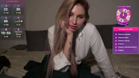 Snapshot of alexa_moretti_official chatting on 5, 7, 2026 Alexa Moretti online show from 5, 7, 2026